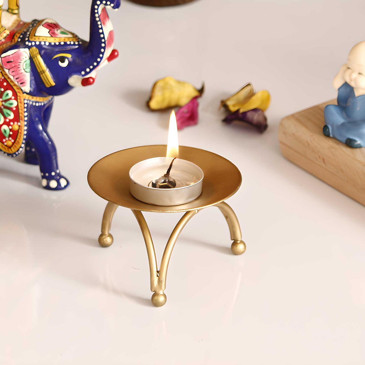 Decorative Handcrafted Metal Stand Tea Light Holder