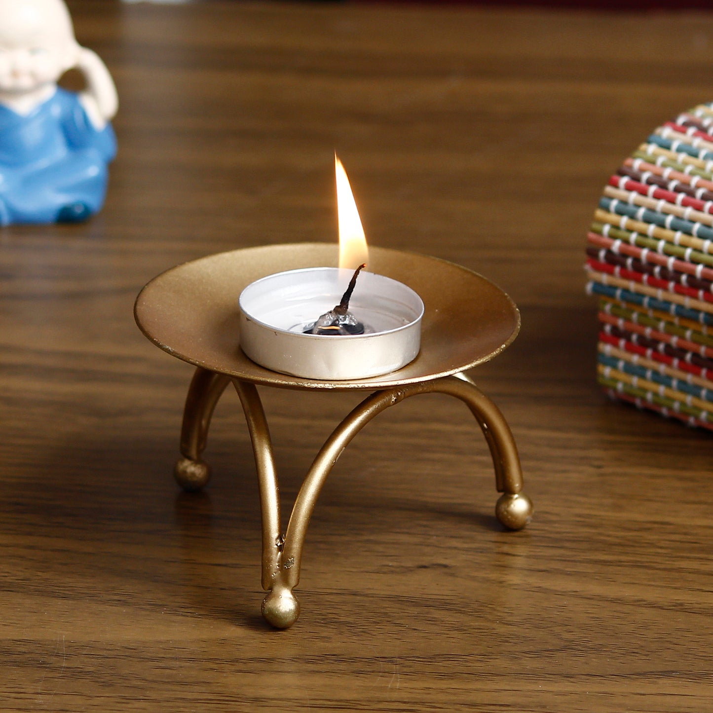 Decorative Handcrafted Metal Stand Tea Light Holder